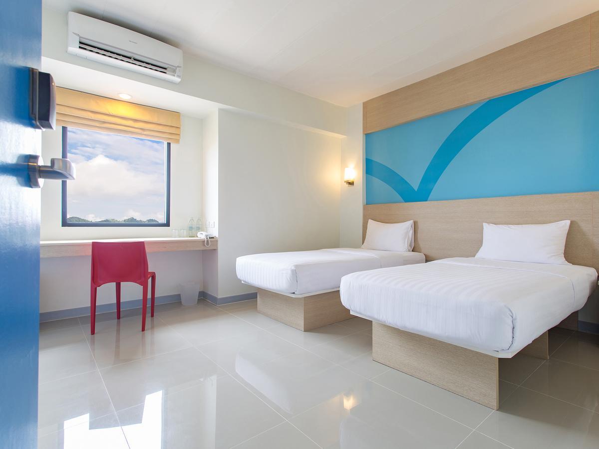 Hop Inn Nakhon Sawan Zewnętrze zdjęcie
