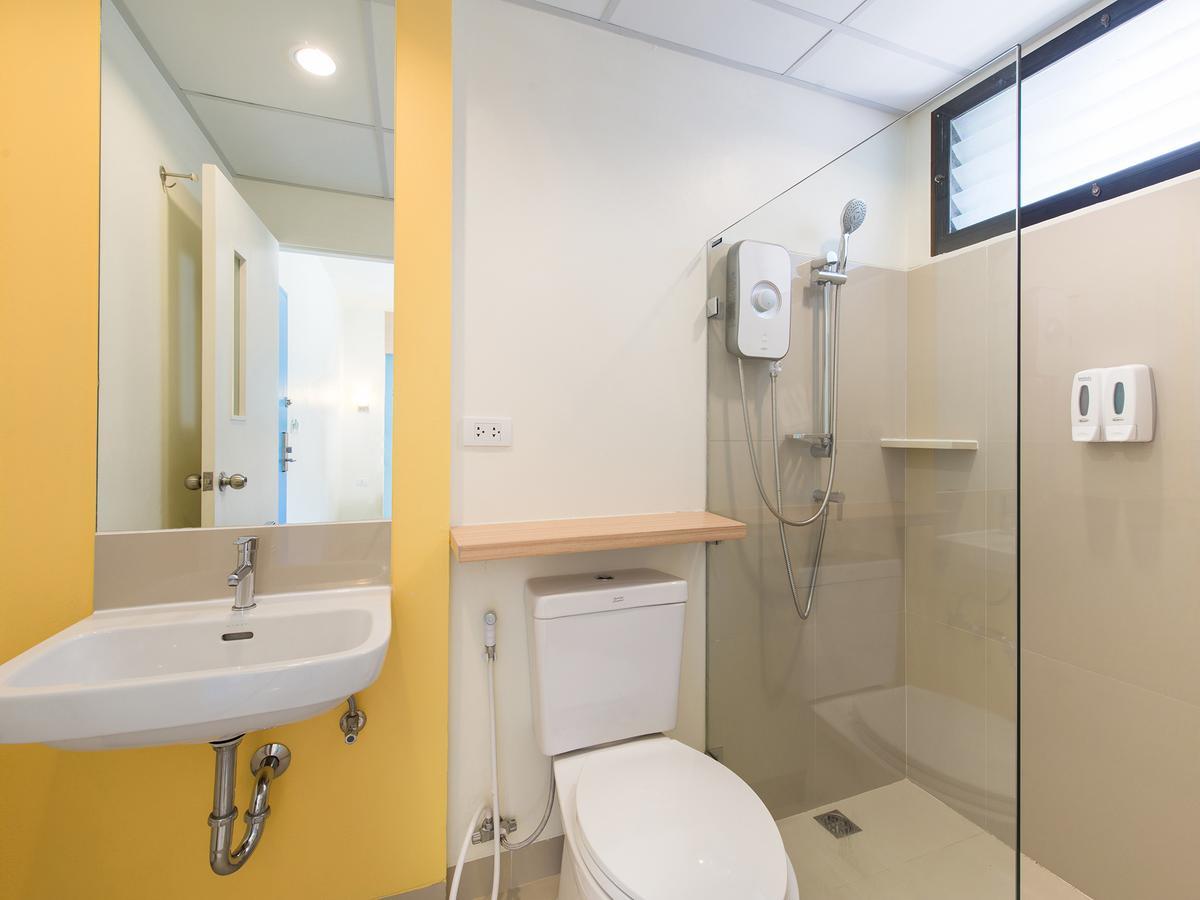 Hop Inn Nakhon Sawan Zewnętrze zdjęcie