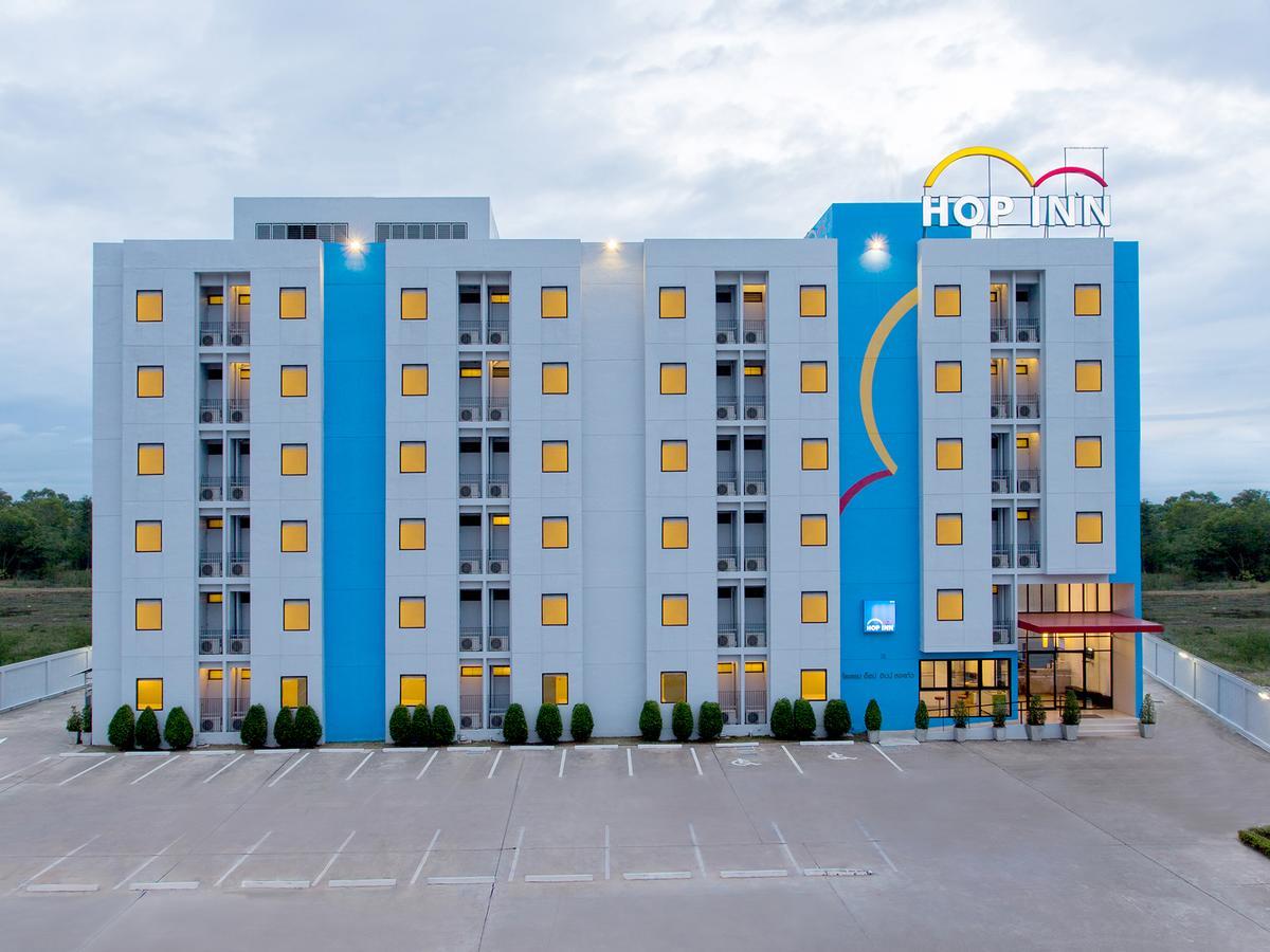 Hop Inn Nakhon Sawan Zewnętrze zdjęcie
